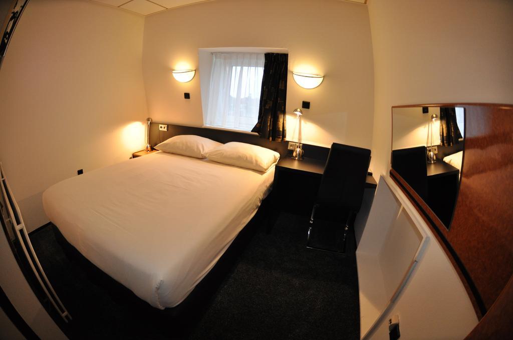 Budget Le Beau Rivage Hotel