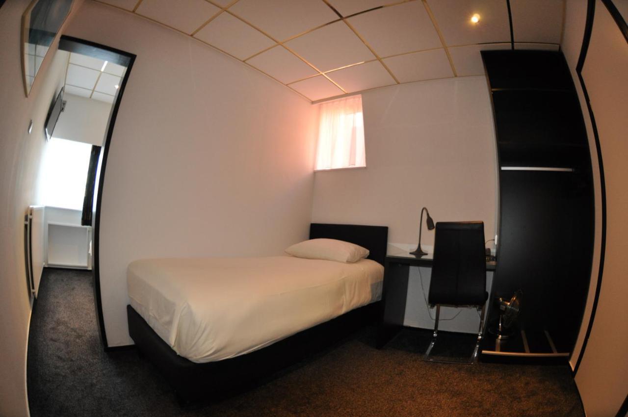Budget Le Beau Rivage Hotel