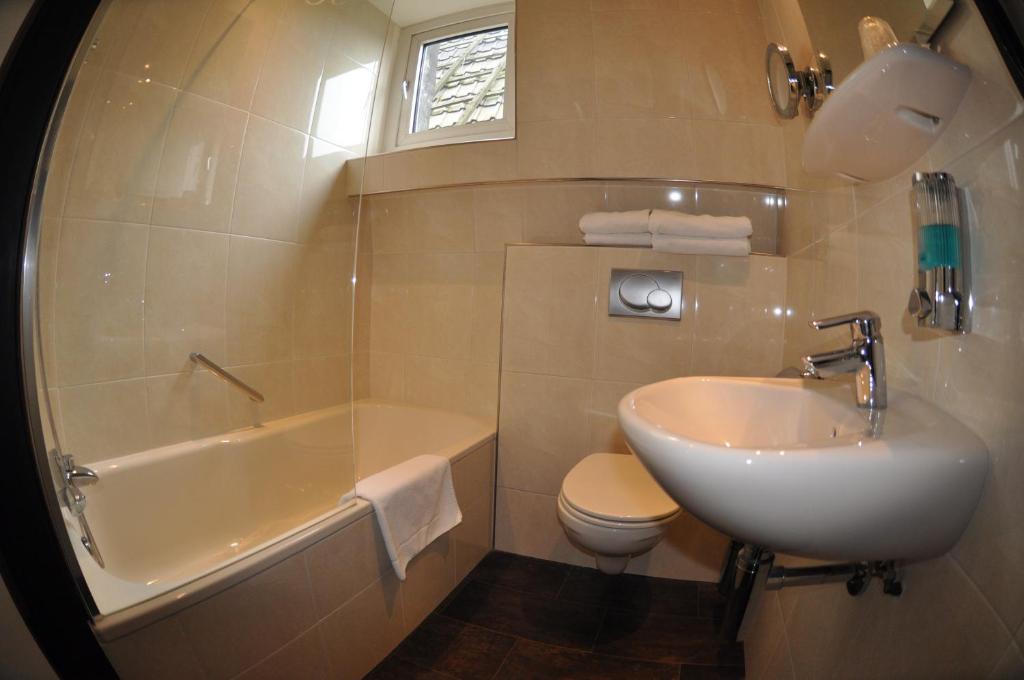 Budget Le Beau Rivage 3*