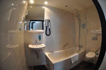 Budget Le Beau Rivage 3*
