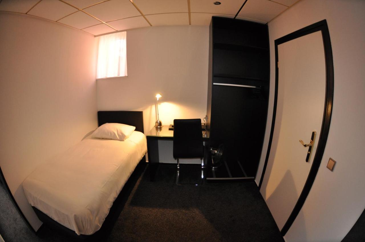 Hotel Budget Le Beau Rivage 3*
